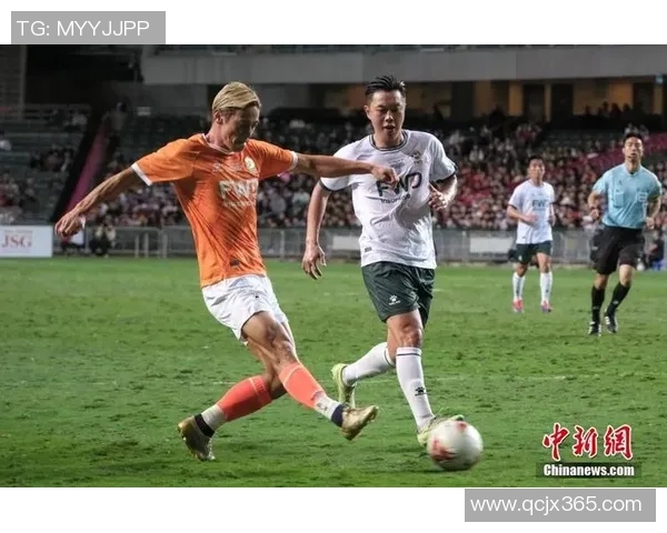 足球明星互相赞美精彩瞬间合集让我们一起见证球场上的友谊与激情 足球明星互相赞美精彩瞬间合集让我们一起见证球场上的友谊与激情